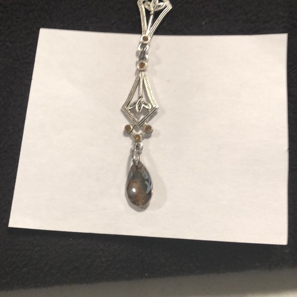 Necklaces - Picture 4 of 5